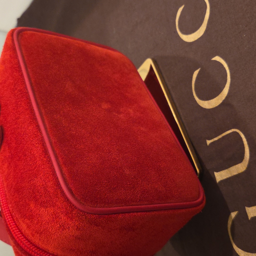 Gucci 1970’S Red Suede Vanity Bag Ultra Rare collectable, excellent cond - Picture 10 of 13
